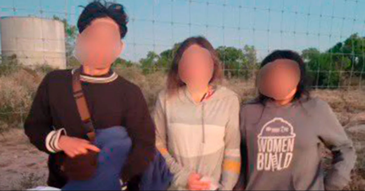 Encuentran a 11 niños solos cruzando por Eagle Pass, Texas