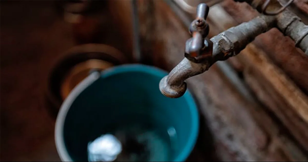 Ronda CMDX ‘Día Cero’; impera el desperdicio, usan hasta 600 litros de agua