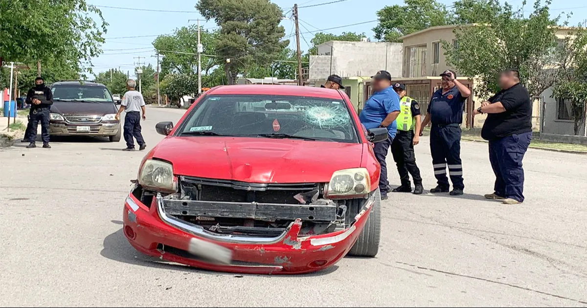Accidente deja una conductora lesionada en Sabinas
