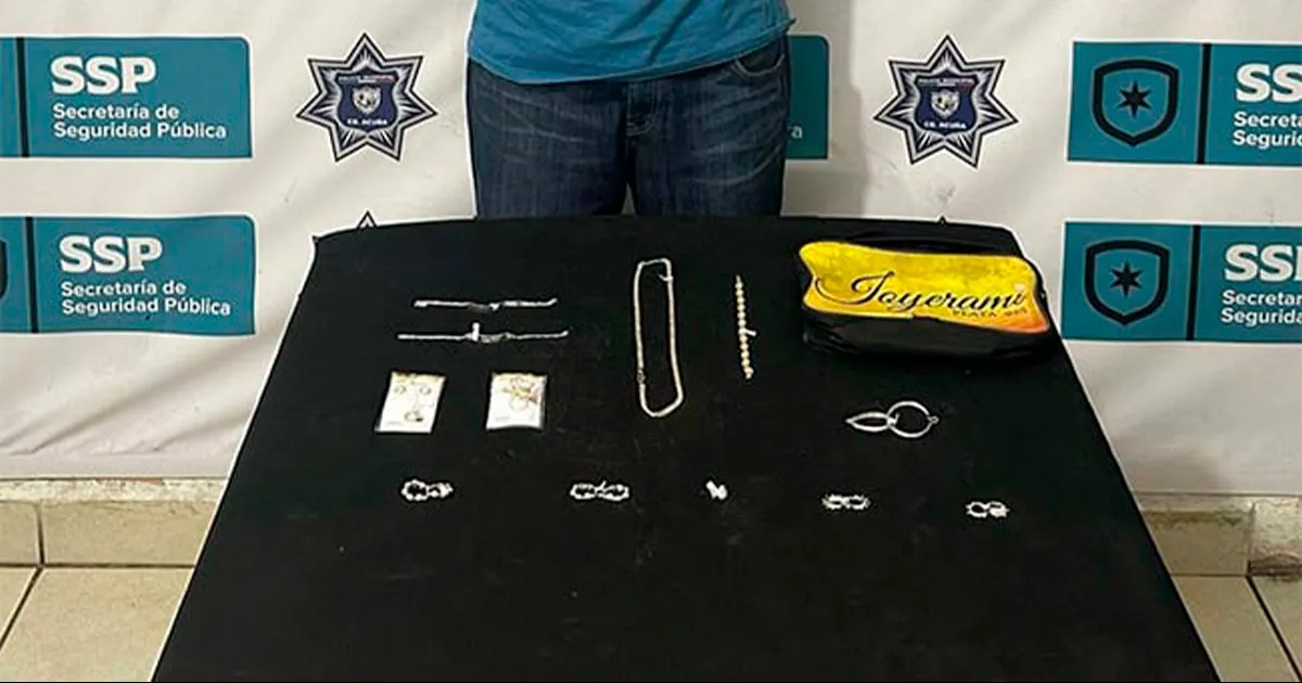 Cae ladrón que dio cristalazo a vehículo en Acuña