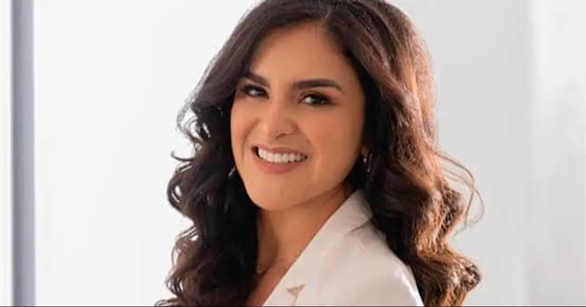 La candidata dijo que lo hizo para salvaguardar la integridad de su media hermana menor.