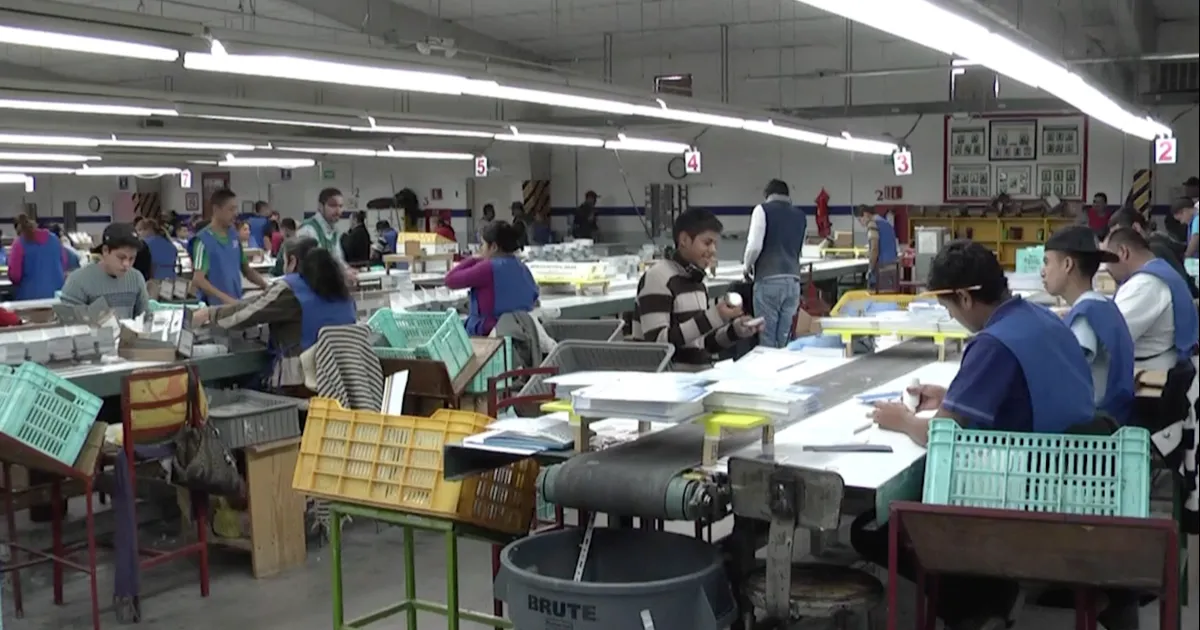 El presidente de INDEX Alejandro Ruiz Rueda comentó que cada empresa se maneja de manera particular y tendrá que ver si está en posibilidades de cumplir o no con su base trabajadora.