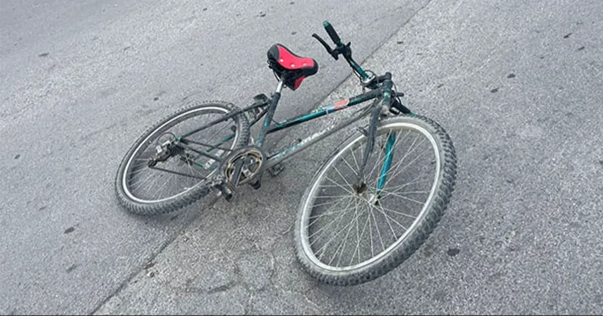 Ciclista resulta lesionado tras choque desigual en Acuña