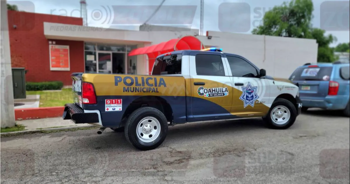 El joven afortunadamente no logró su cometido y fue trasladado a un hospital