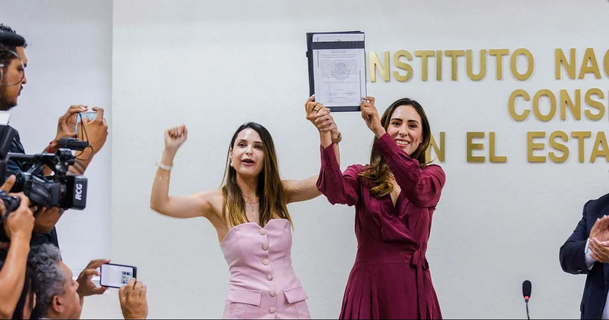 Cecilia Guadiana recibe constancia de senadora por Coahuila