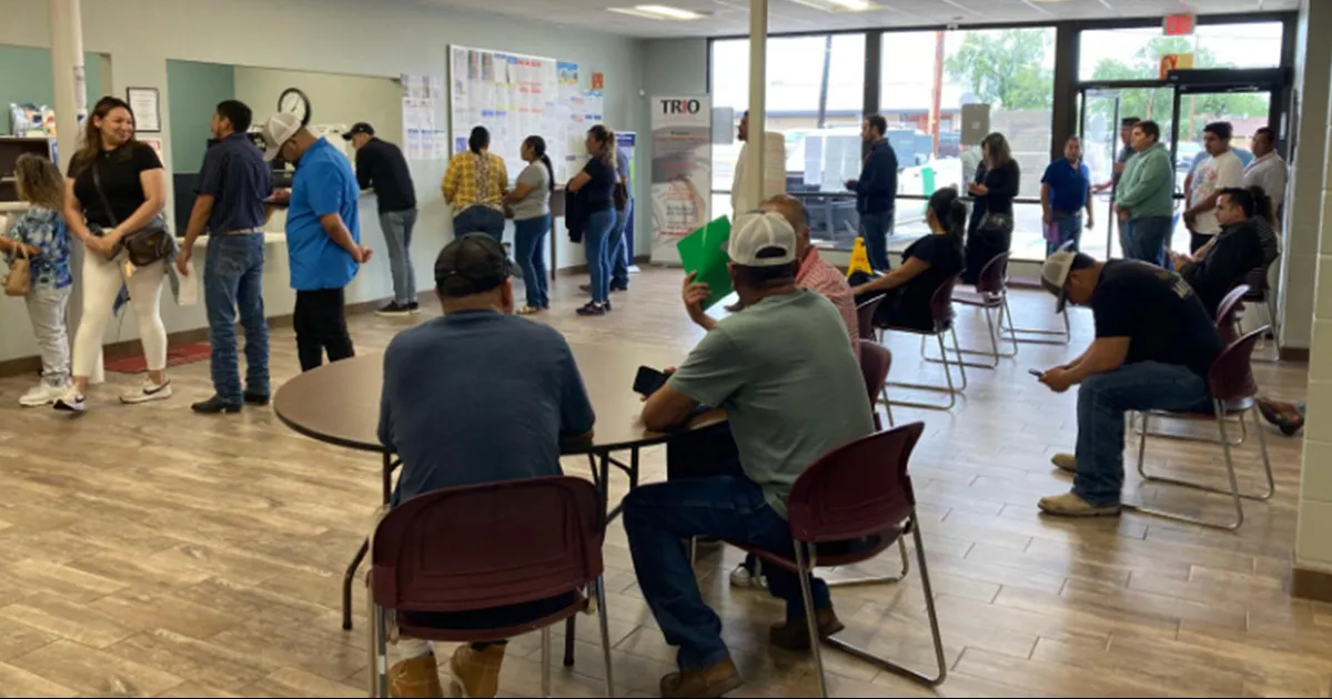 Funcionan las ferias de empleo mensuales