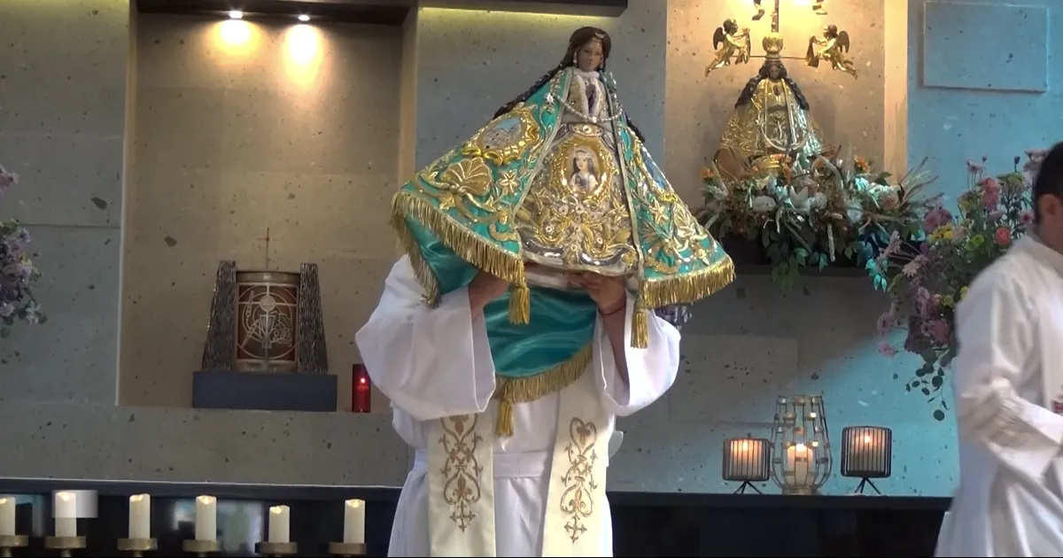 Despiden cientos a la Virgen Peregrina de San Juan