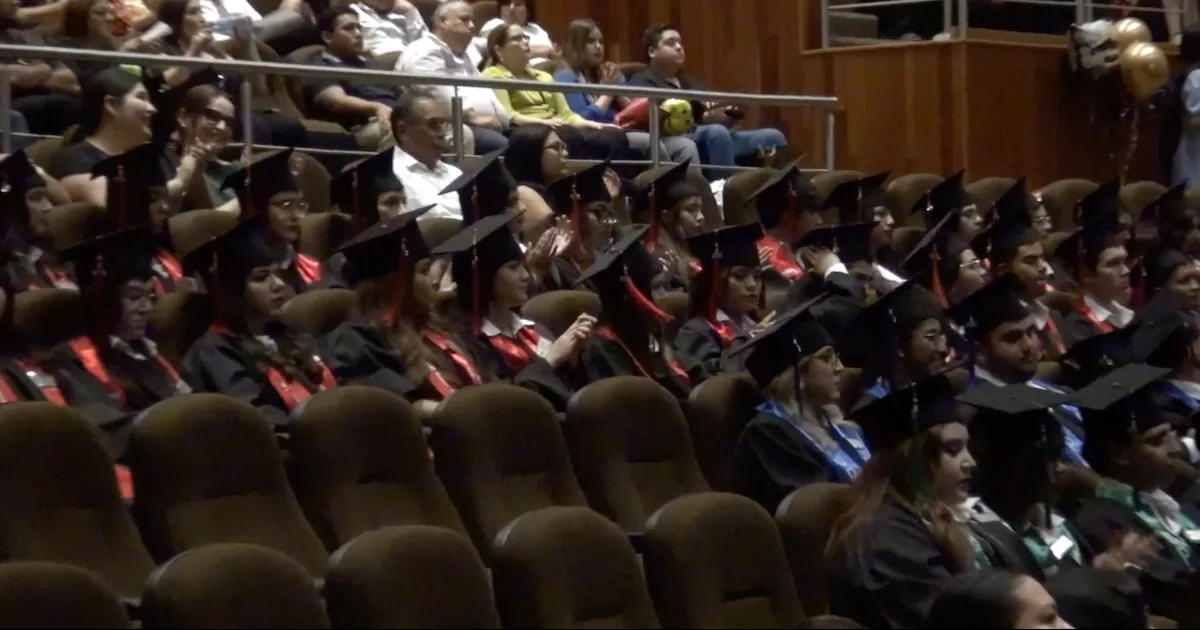 Gradúa la cuarta generación bilingüe de la Universidad Politécnica de Piedras Negras