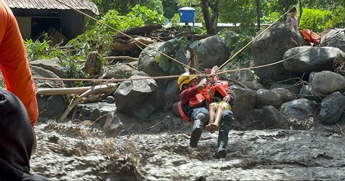 Venezuela reporta dos muertos y cinco desaparecidos tras el paso del huracán Beryl