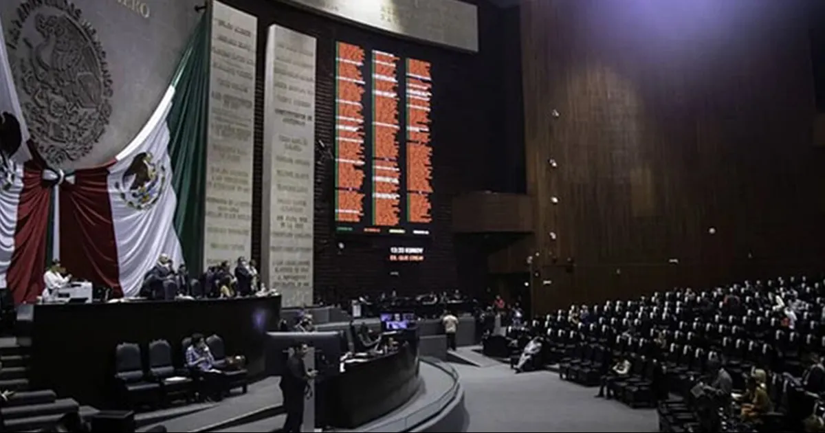 Legisladores del PAN señalaron que nuevamente la Presidencia se inmiscuye en el proceso electoral.