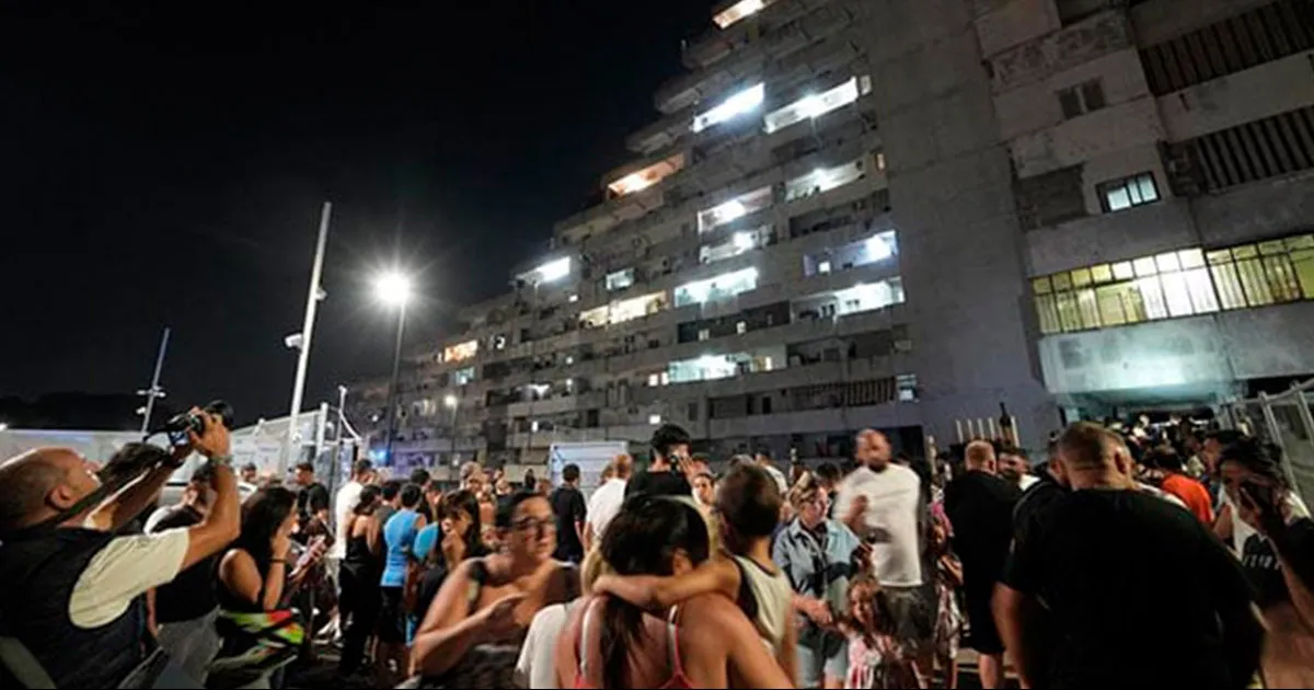 Derrumbe de un balcón en Nápoles deja dos muertos y 13 heridos