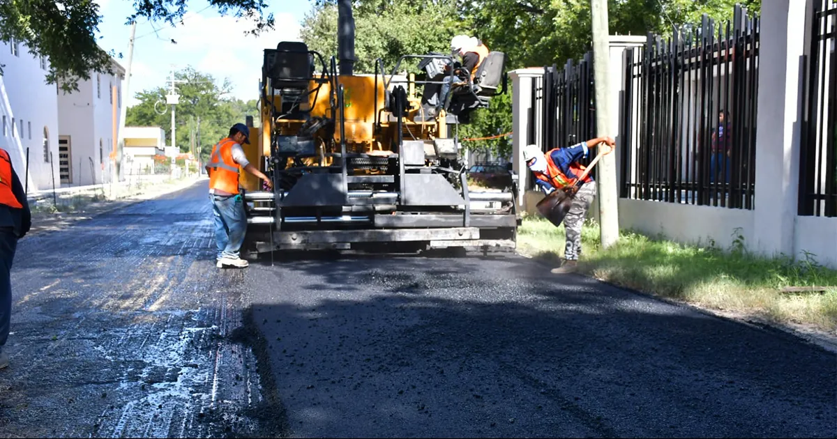 Inicia recarpeteo en la calle Aldama de Nava