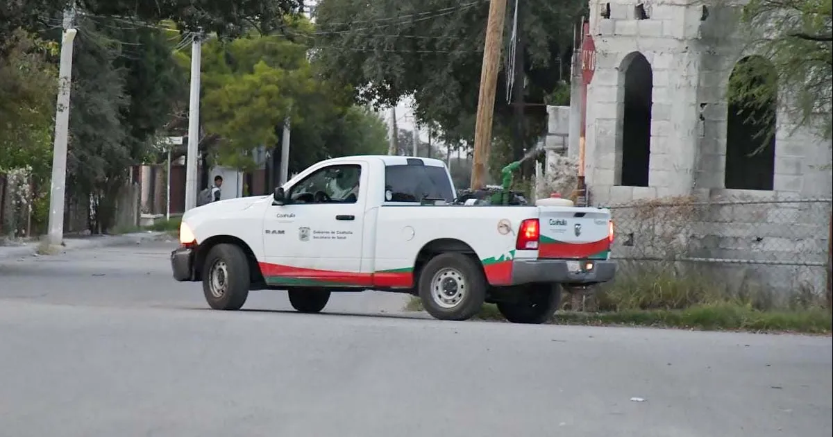 Con jornadas de fumigación y entrega de abate