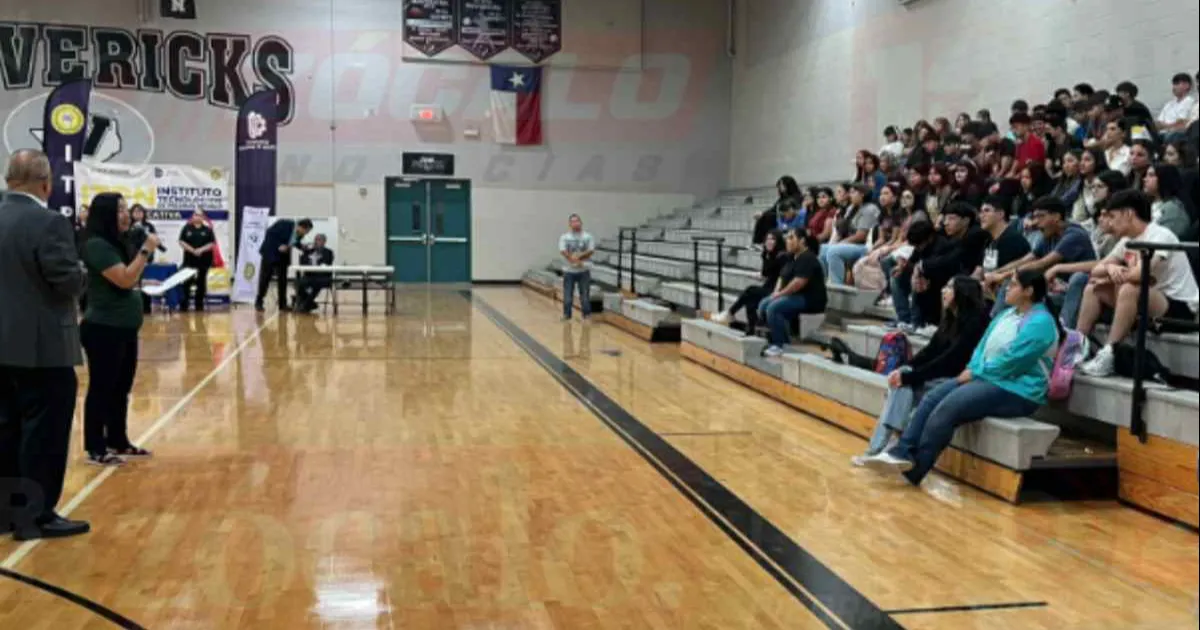 Consulado de México en Eagle Pass promueve educación mexicana