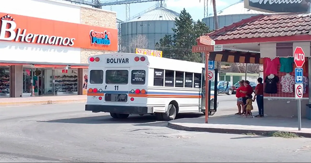 Luego de varias semanas de vacaciones, el transporte público tiene un incremento en su afluencia, esto gracias al regreso a clases.