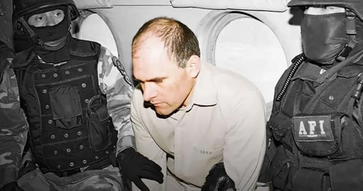 Osiel Cárdenas se quedará de manera indefinida en EU; lo entregan a autoridad migratoria