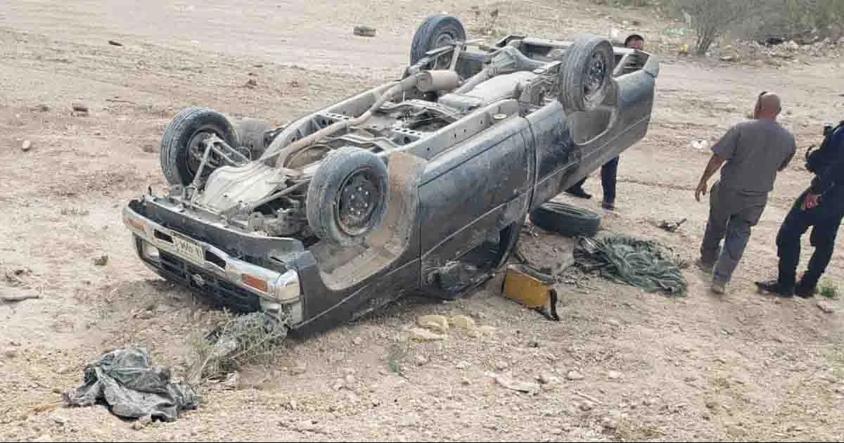 Acusa a sujeto de embestirlo por alcance y sacarlo del camino en ejido de Acuña