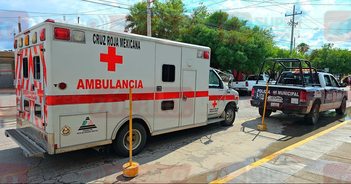 Según testigos, el señor Marco Antonio no logró ver el objeto, lo que ocasionó que lo golpeara con su zapato y perdiera el equilibrio, provocando una caída de cabeza.