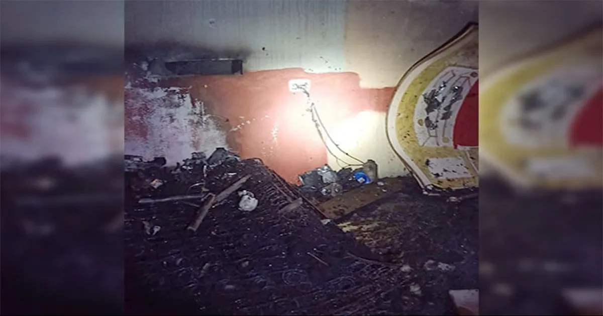 Elementos de la Policía Municipal también arribaron al lugar para resguardar el área mientras que los bomberos atendían el incendio.