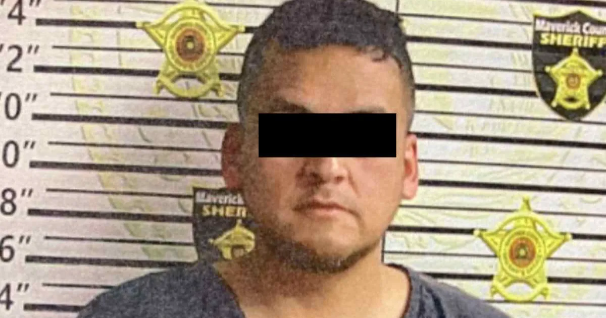 También fue arrestada una mujer en el mismo cruce fronterizo acusada de violencia doméstica en San Antonio