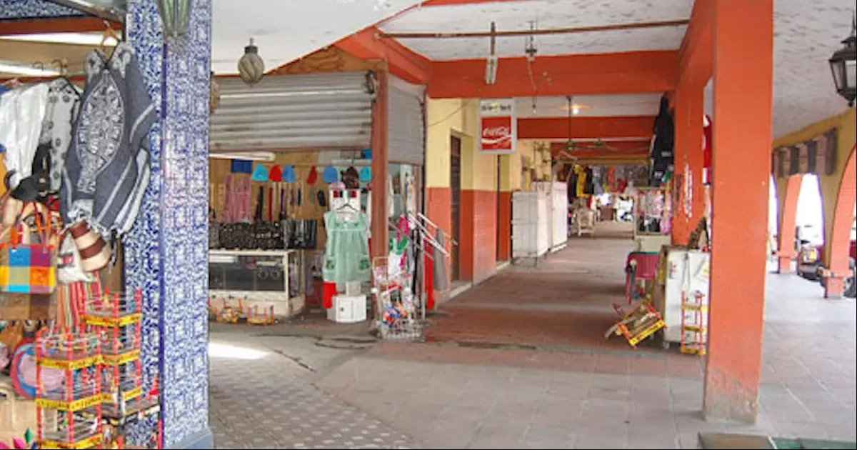 Lo que resta del año se espera una buena afluencia de visitantes del Sur de Texas, quienes buscan comprar algún recuerdo o regalo para dar en Navidad.