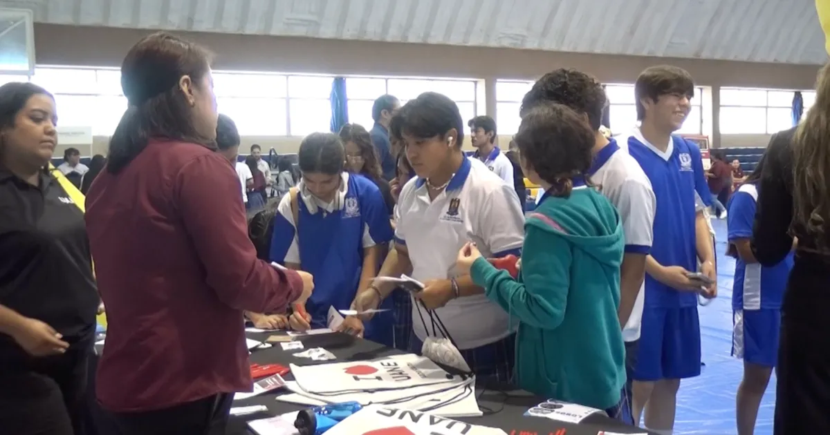 Dentro de las universidades asistentes se contó con la participación de las Universidades Politécnica, del Norte de Coahuila, “Benito Juárez”, Pedagógica Nacional y Autónoma de Coahuila, así como varias particulares.
