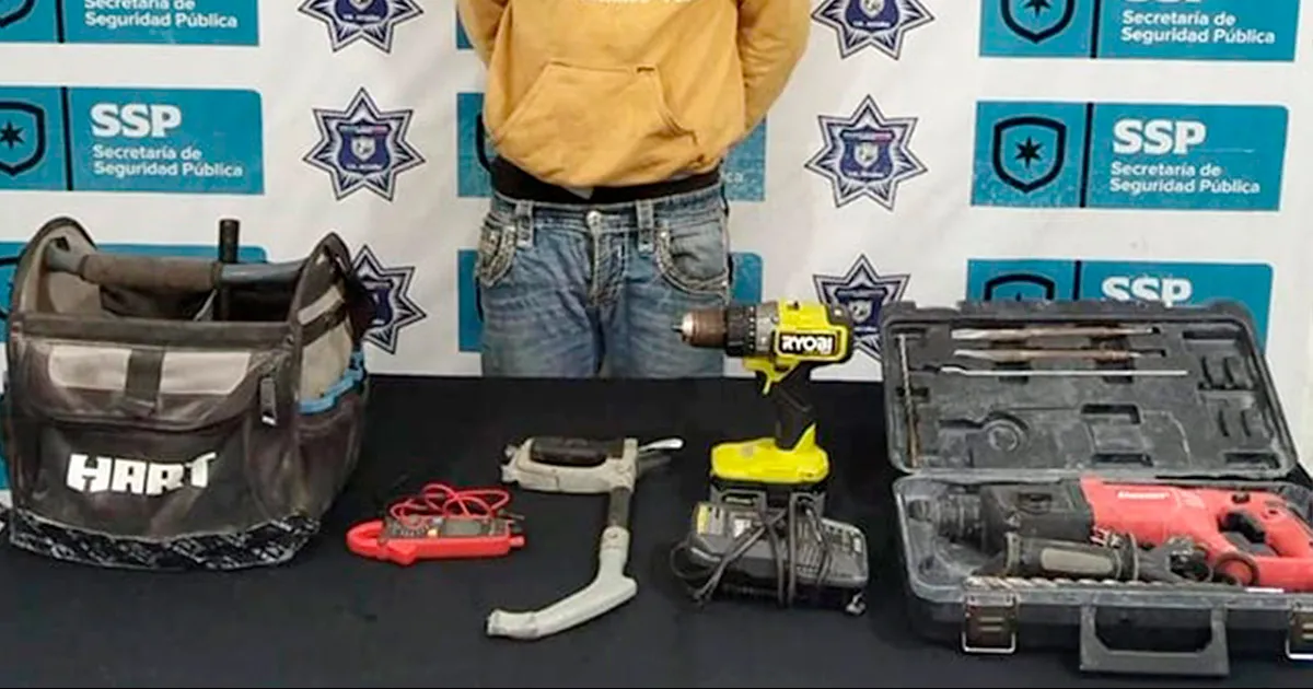 El presunto no supo decir la procedencia de la herramienta, no se dudó que pudo haber sido robada, razón por la cual quedó detenido.