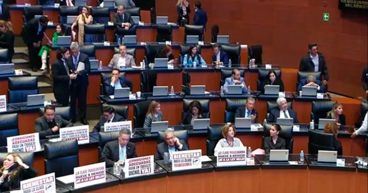 El Senado aprueba por unanimidad la "Ley Silla", que permitirá a trabajadores que laboran de pie sentarse para descansar durante su jornada