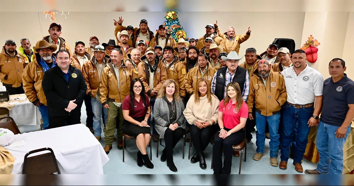 Condado reconoce a trabajadores de caminos y puentes en emotivo almuerzo de Acción de Gracias
