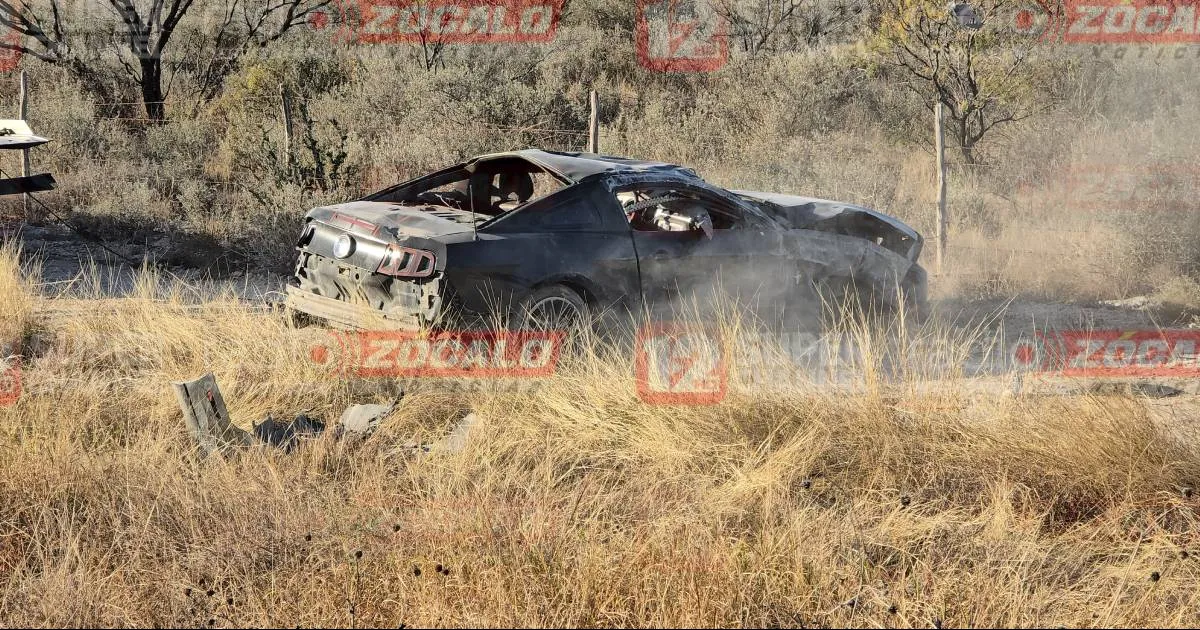 Conductor pierde la vida en volcadura sobre la carretera 57