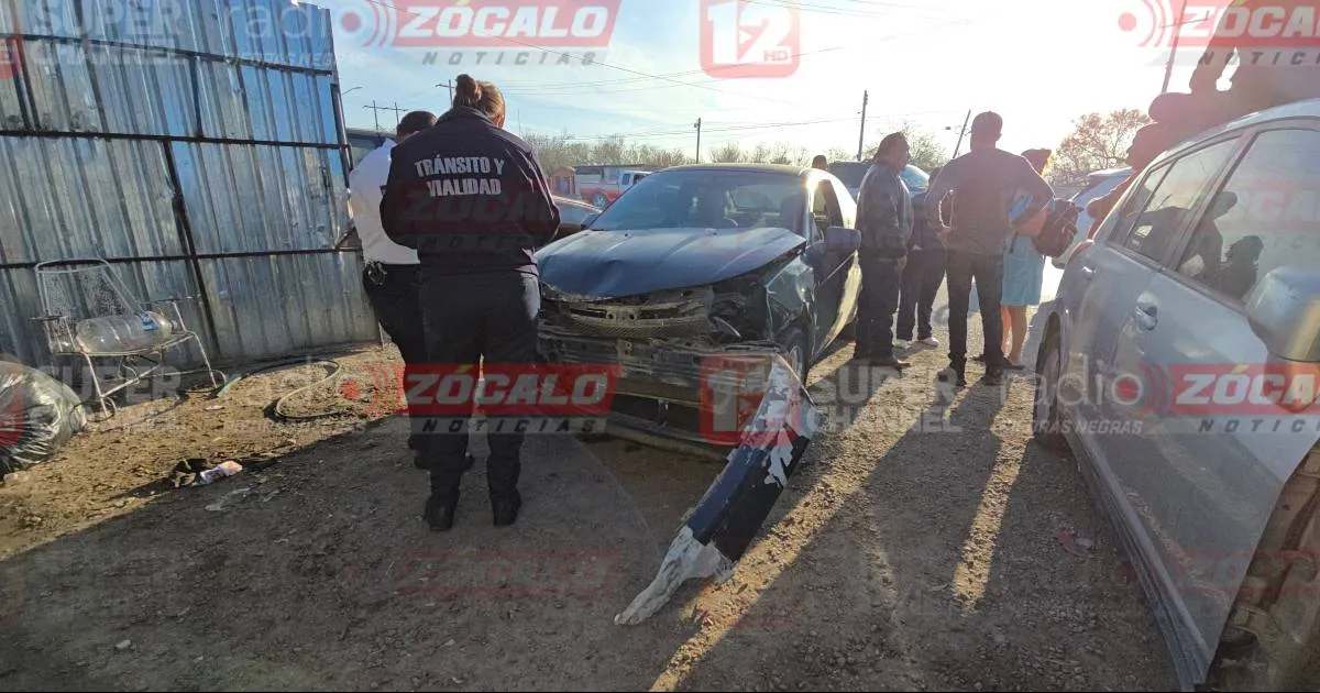 Conductor provoca accidente por no ceder derecho de vía en blv. República