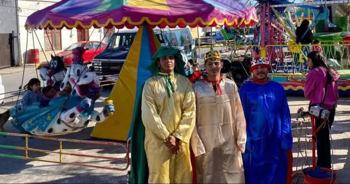 Los niños y niñas disfrutaron la celebración aprovechando los juegos mecánicos que se ofrecieron de manera gratuita por indicaciones del alcalde.