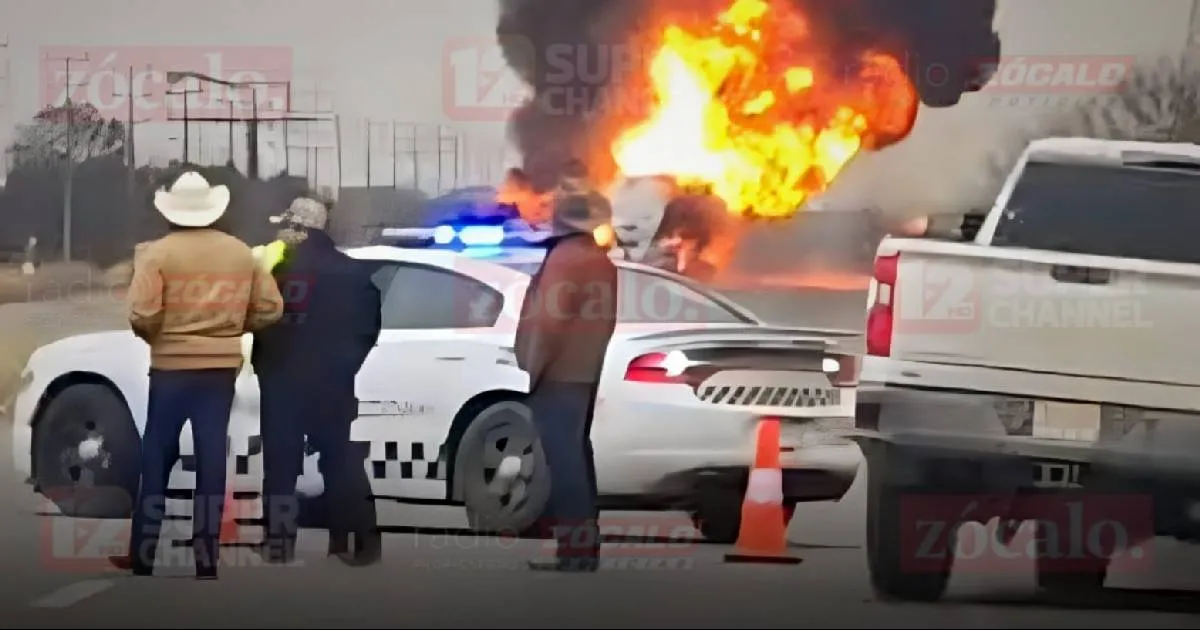 Se incendia pipa en la carretera 57; tráfico cerrado a la altura de la Termo