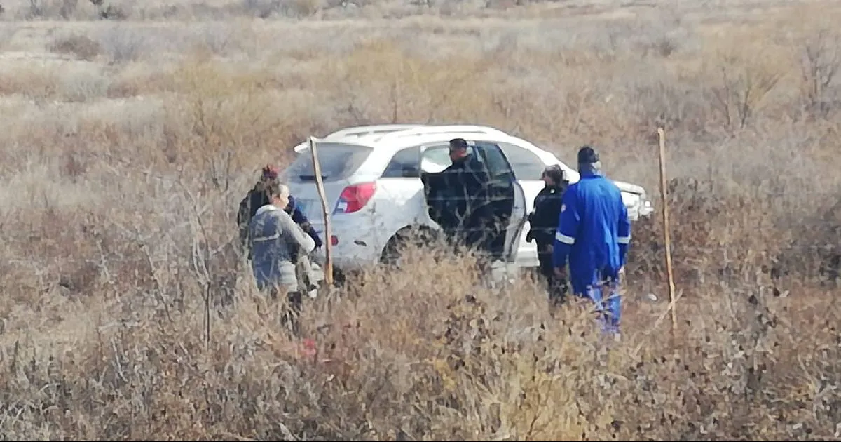 Deja volcadura un lesionado en carretera estatal 20 en Múzquiz