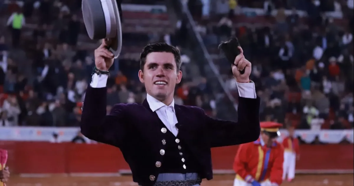 Solitaria oreja para Guillermo Hermoso de Mendoza, en frío y anodino festejo