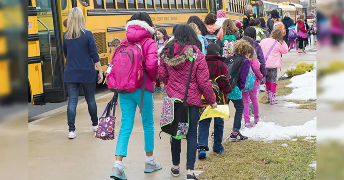 Agentes de migración podrán interrogar a estudiantes en Texas