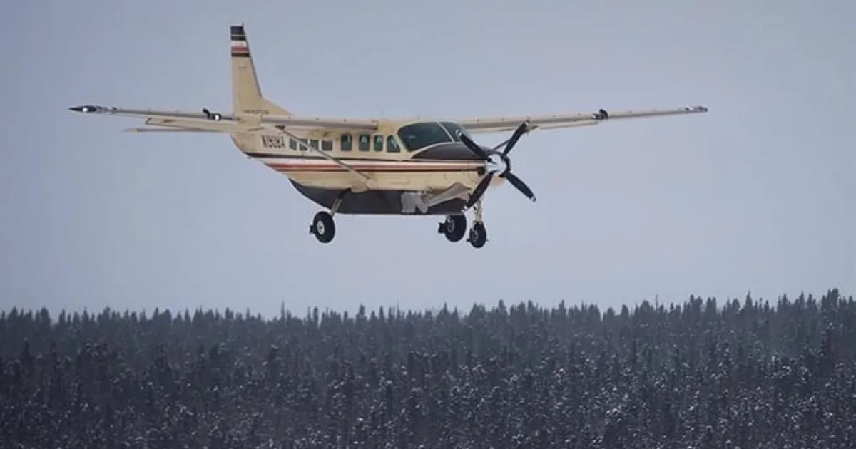 Desaparece avión con 10 personas a bordo en Alaska