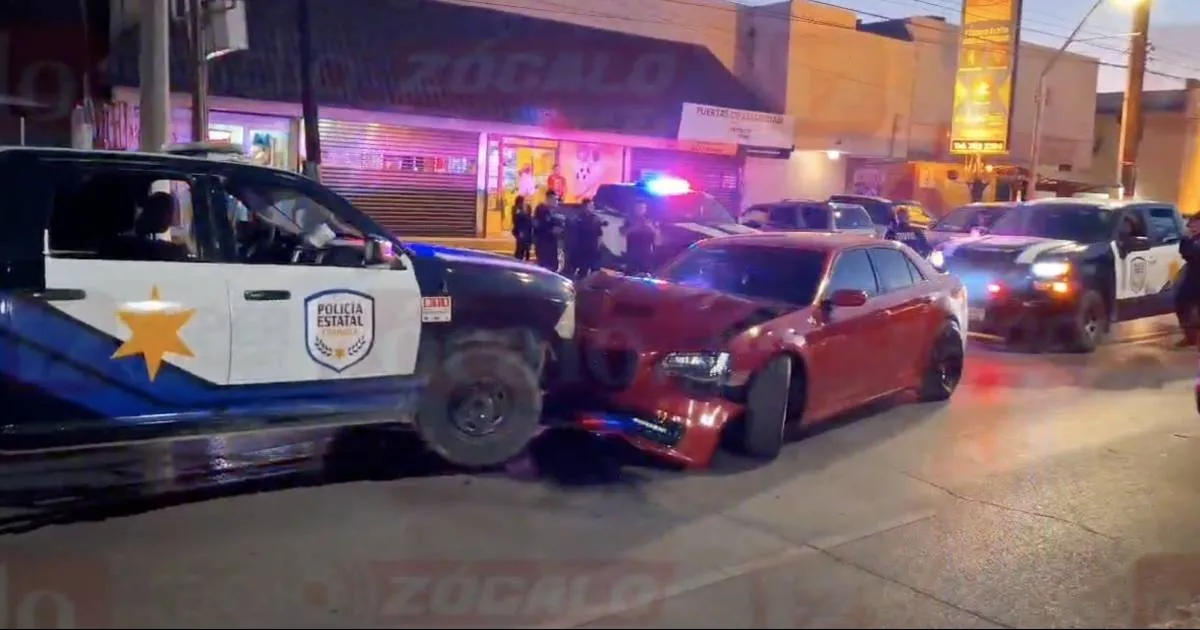 Estatales impactan vehículo tras persecución