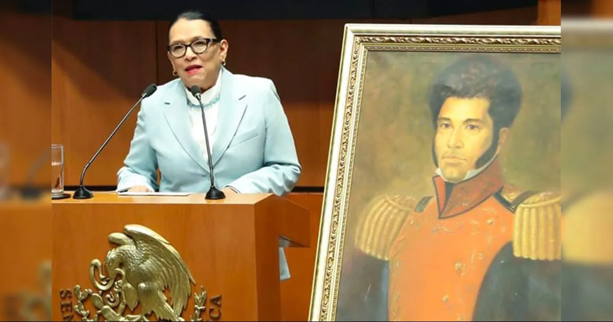La secretaria Rosa Icela Rodríguez develó una leyenda en el Senado en homenaje a Vicente Guerrero.