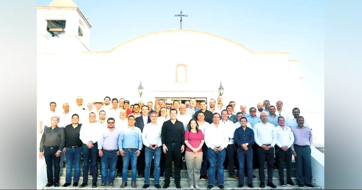 Destaca fiscal Modelo Coahuila a empresarios