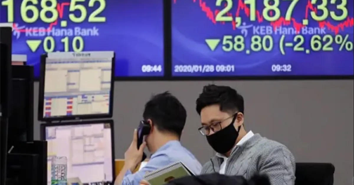 Mercados asiáticos caen tras anuncios de Trump sobre grandes aumentos de aranceles