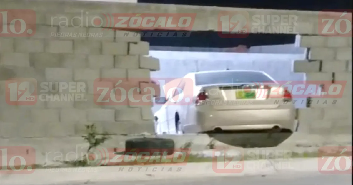 Acelera el vehículo y pierde el control en la colonia Lomas de Santiago.