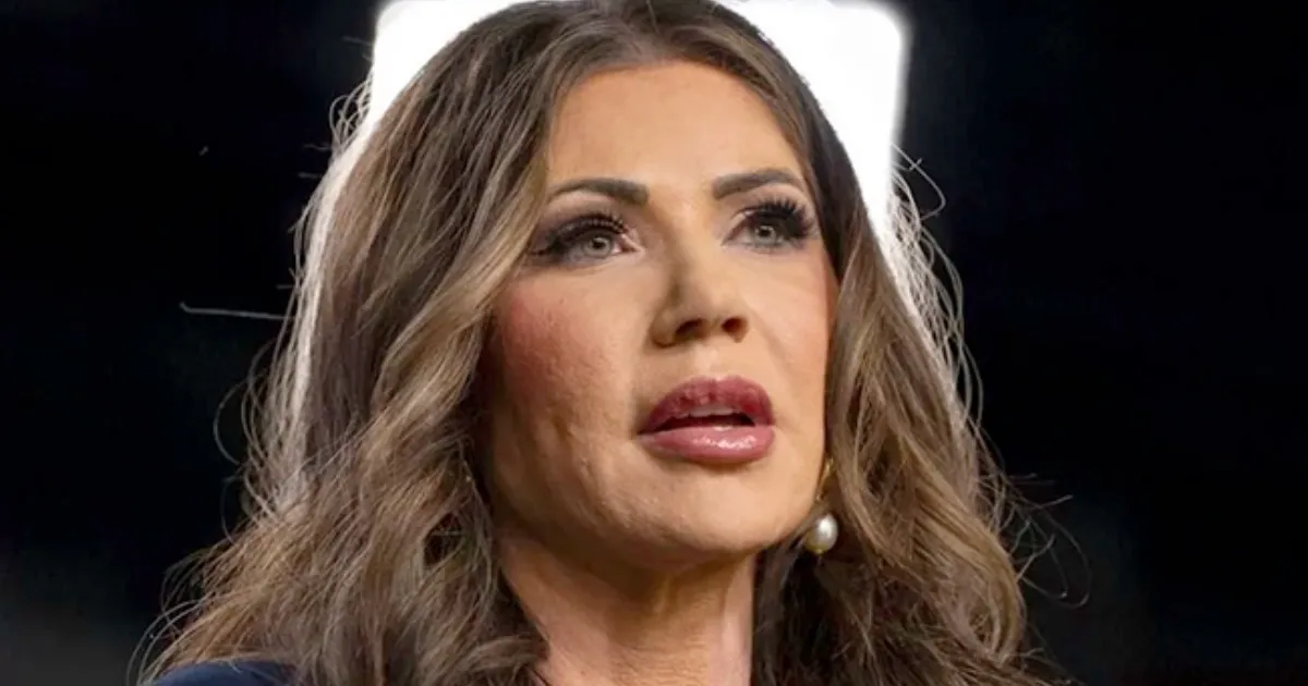 Salgan de Estados Unidos ahora’, dicen a migrantes en nuevos anuncios de Kristi Noem