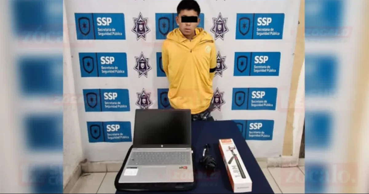 Detienen a sujeto tras sustraer objetos de un auto