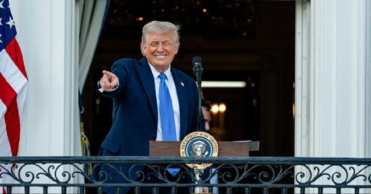 China critica nuevas restricciones de Trump y pide no politizar intercambios educativos