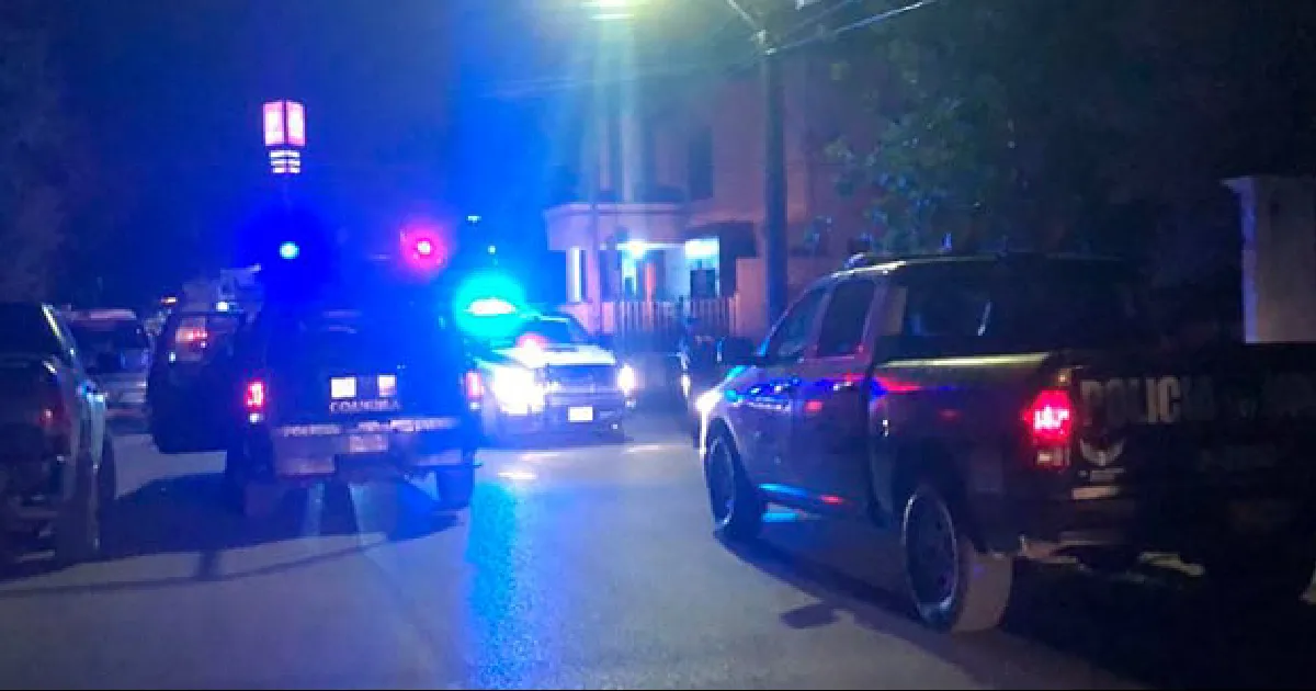 Lo atacaron a navajazos en la calle Arroyo donde se reunía en un “picadero”