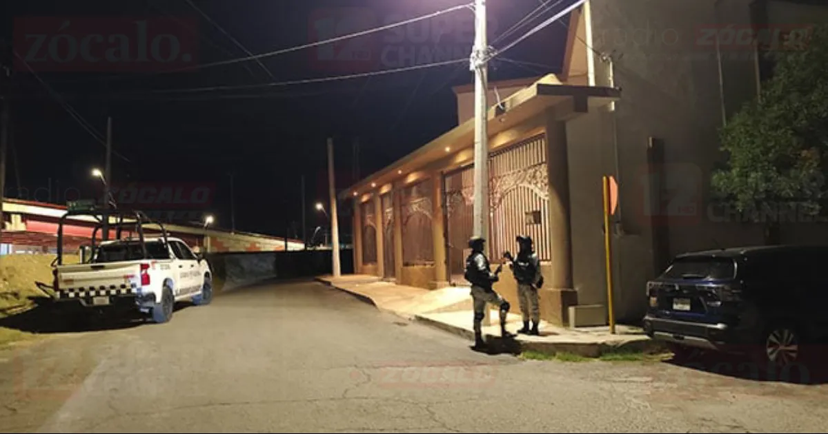 Caen dos mujeres tras cateo en residencia de Piedras Negras; decomisan armas y drogas