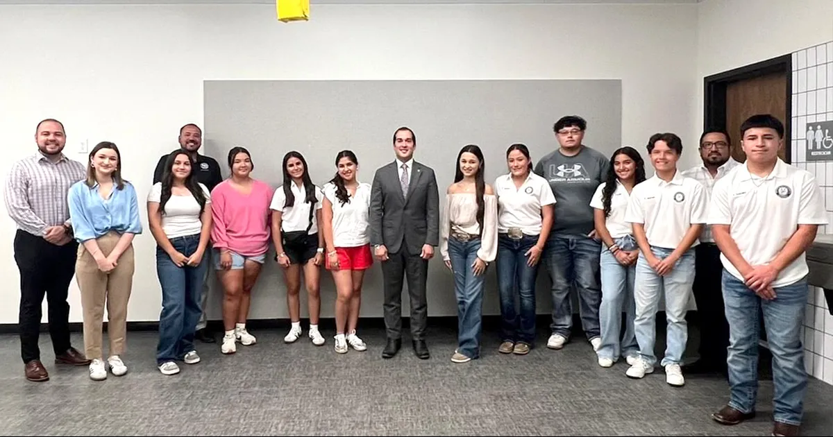 Este tipo de iniciativas refuerzan el vínculo entre los jóvenes y el gobierno local.