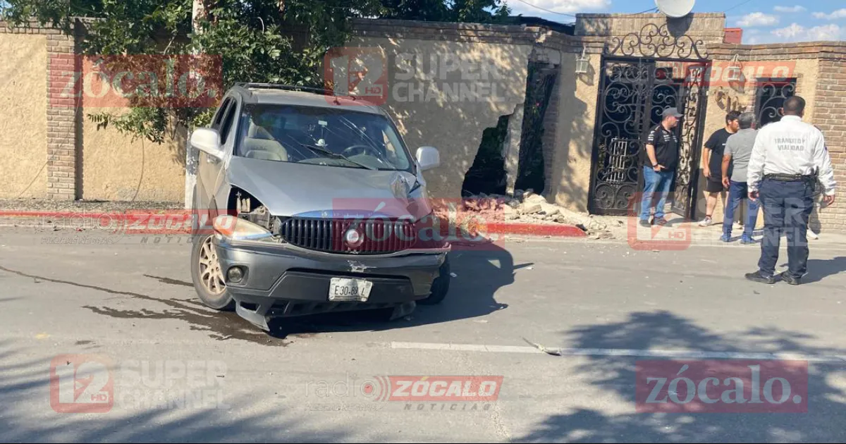 Pierde el control y se estrella contra un domicilio en la Buena Vista Norte