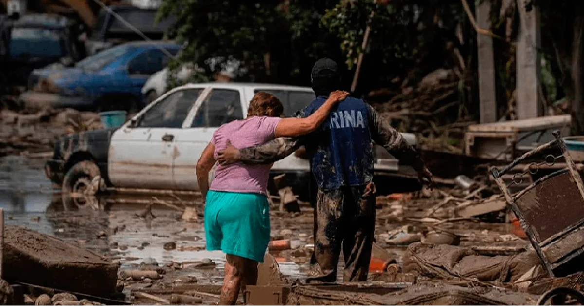 Suman 5 días bajo lodo y escombros; agravan inundaciones exclusión de comunidades